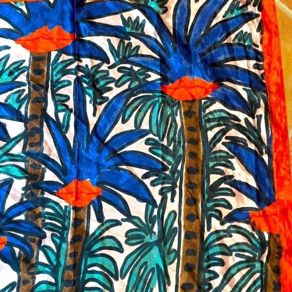 Women’s Limited Edition Function of Beauty Satin Scarf by Artist Kendra Dandy - Picture 4 of 7